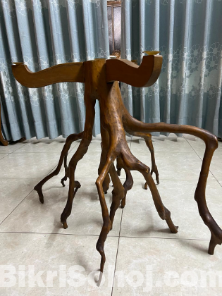 Tea Tree Table